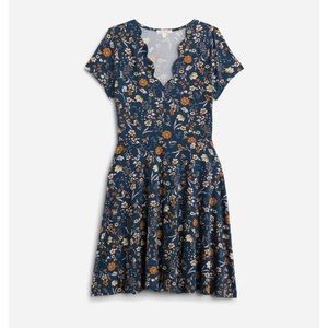 Nine Britton Scalloped Neck Floral Dress | Size L